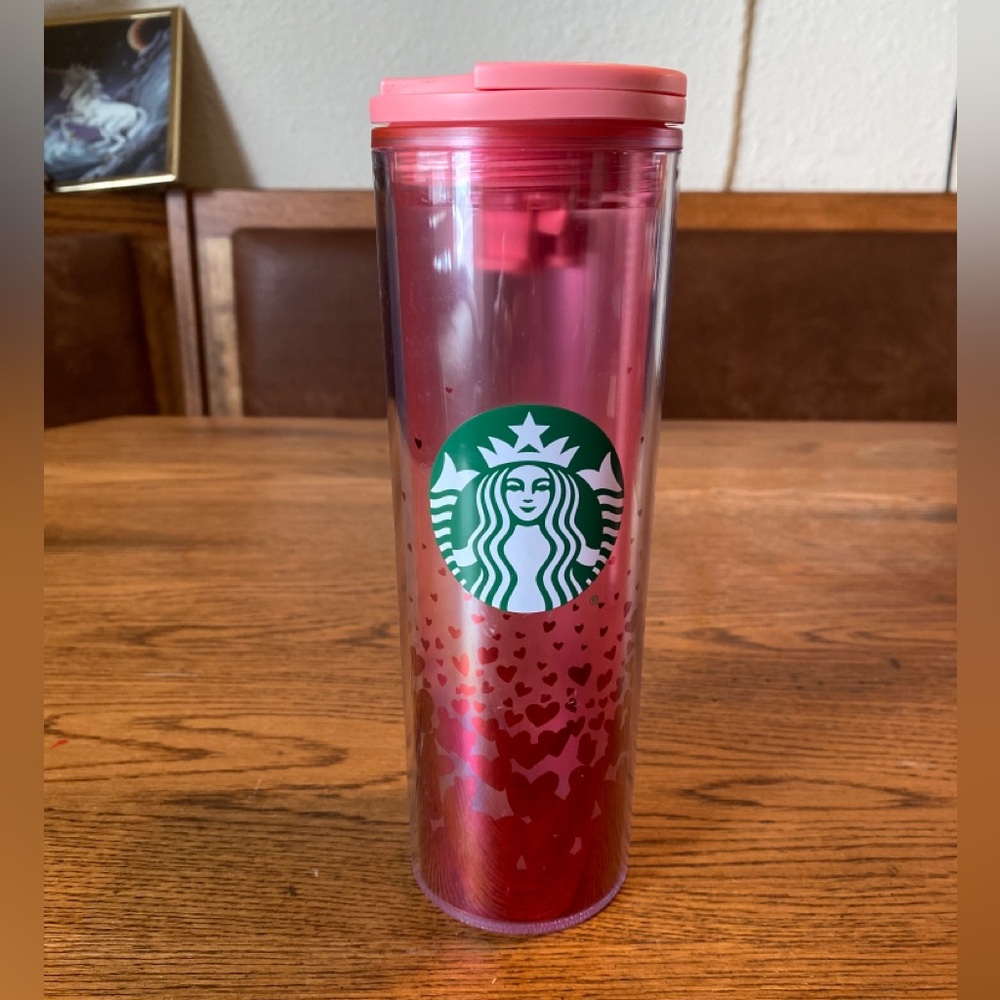Starbucks Valentine’s 2022 Pink &‎ Red Hearts Tumbler 16oz